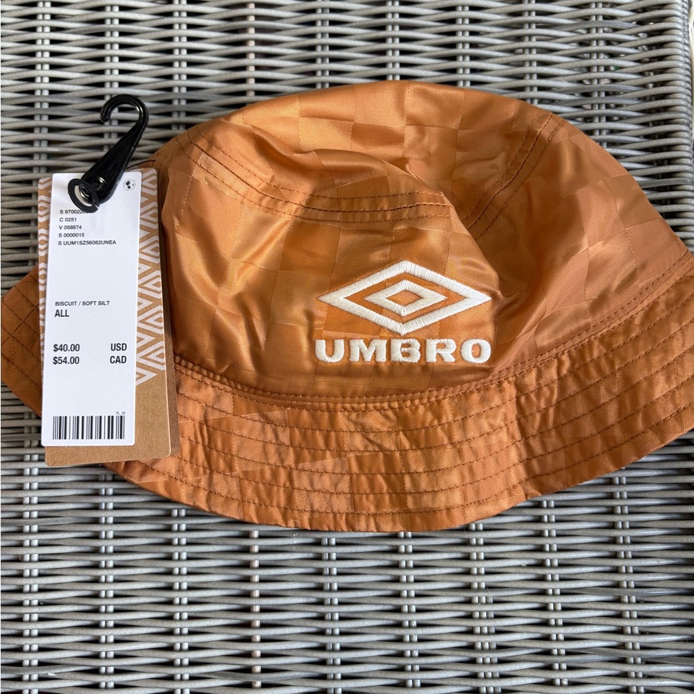 Umbro Bucket Hat Biscuit